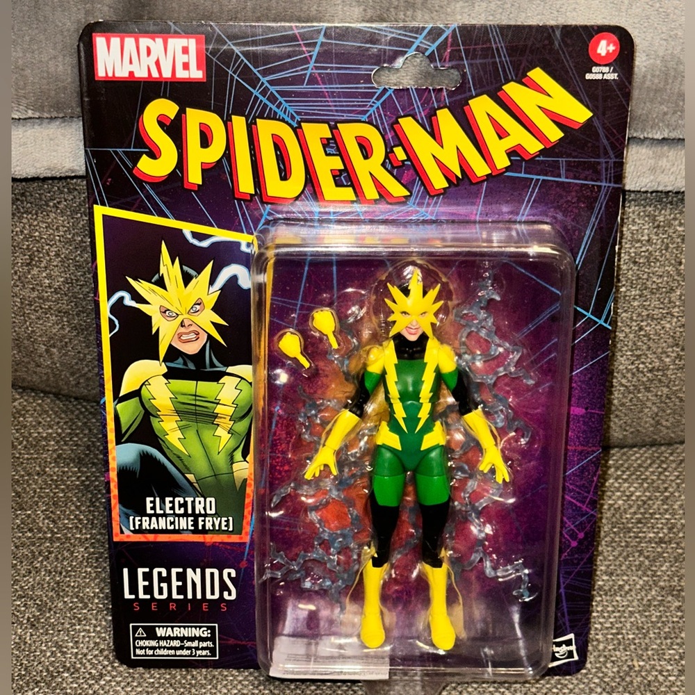 Marvel Legends Series Electro (Francine Frye), Retro Comics Action Figure